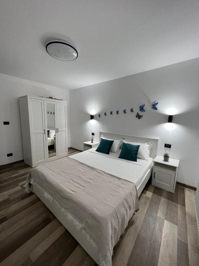 סוסאבה Sunny Luxury Home G. Enescu מראה חיצוני תמונה