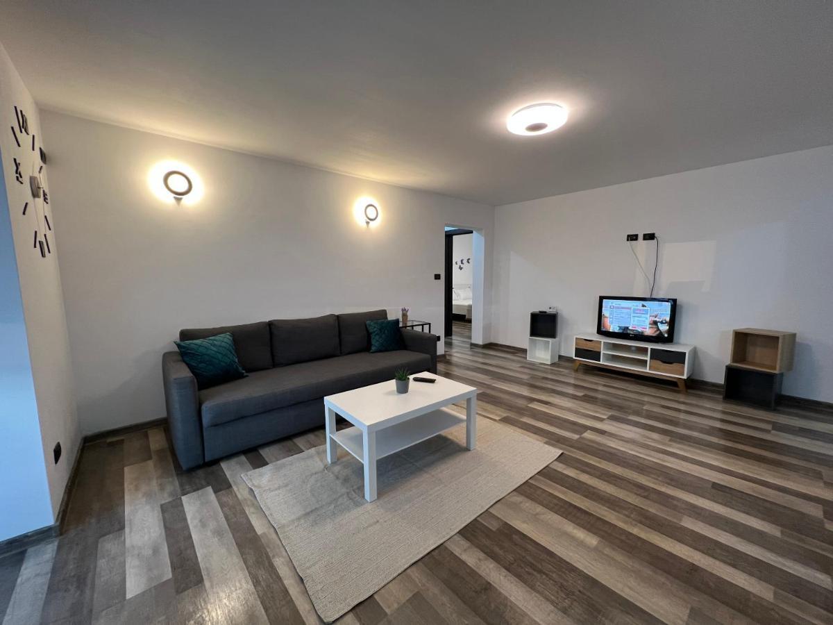 סוסאבה Sunny Luxury Home G. Enescu מראה חיצוני תמונה